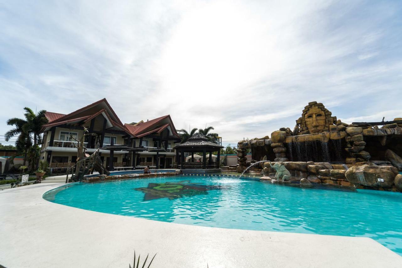 Mo2 Westown Hotel Iloilo Dış mekan fotoğraf