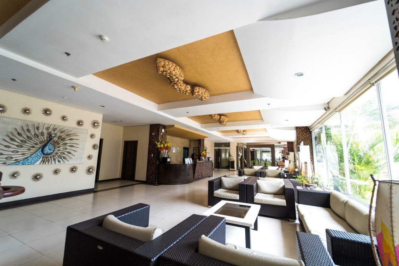 Mo2 Westown Hotel Iloilo Dış mekan fotoğraf