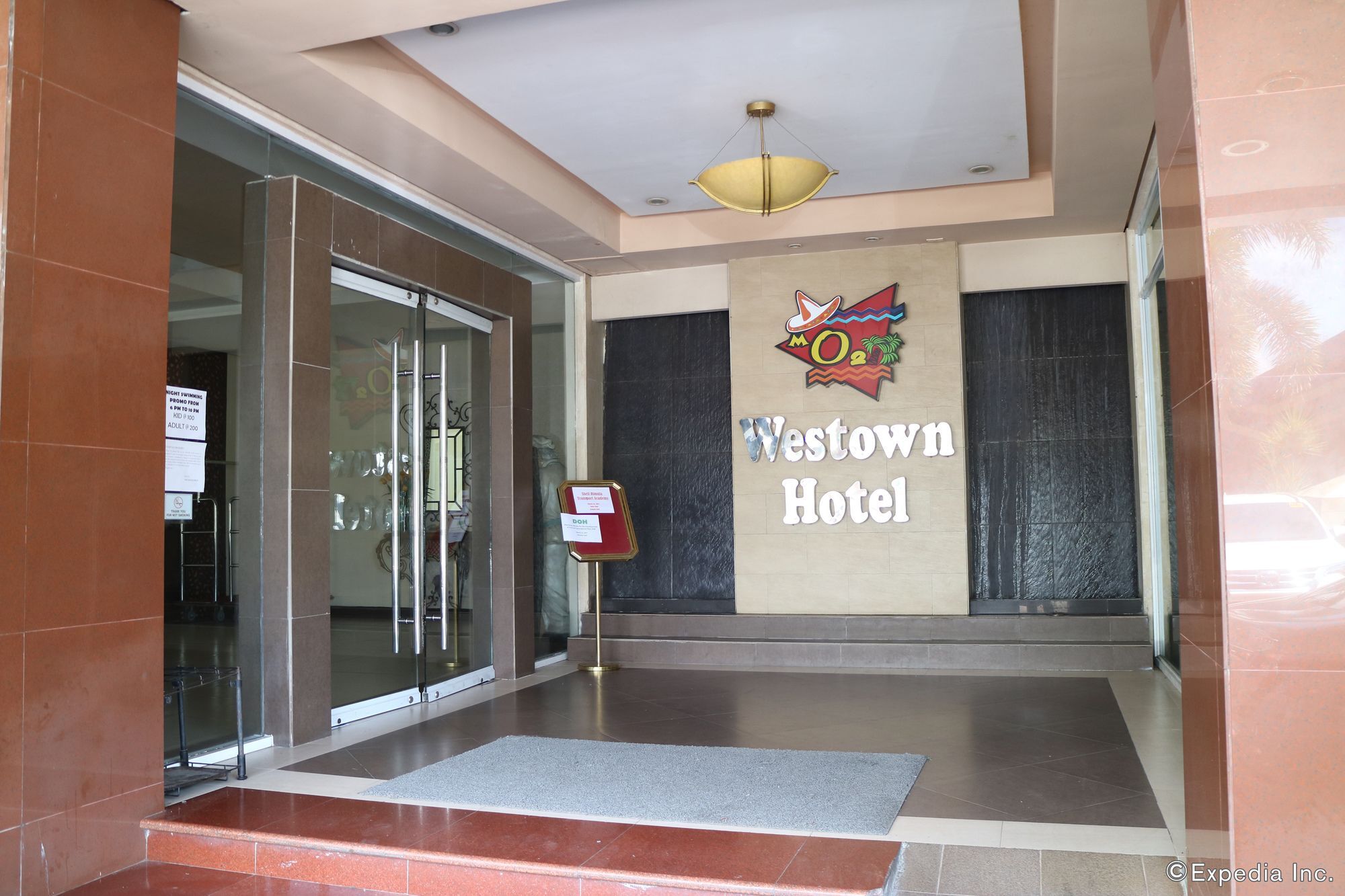 Mo2 Westown Hotel Iloilo Dış mekan fotoğraf