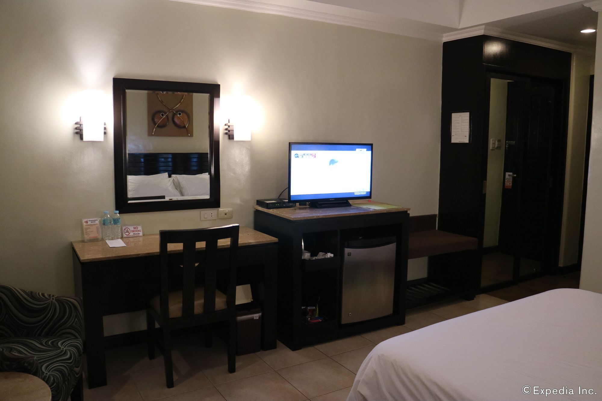 Mo2 Westown Hotel Iloilo Dış mekan fotoğraf