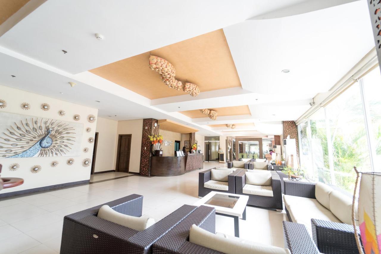 Mo2 Westown Hotel Iloilo Dış mekan fotoğraf
